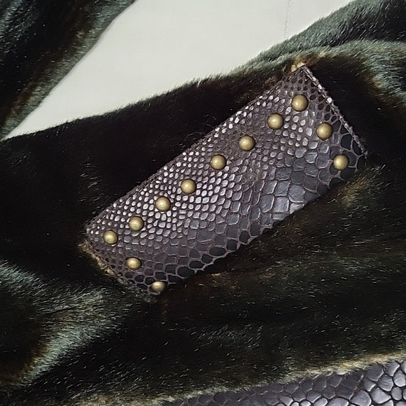 Ness Faux Fur Winter Coat Size XLarge - Picture 9 of 11